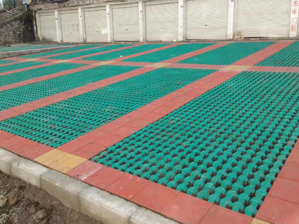 植草砖